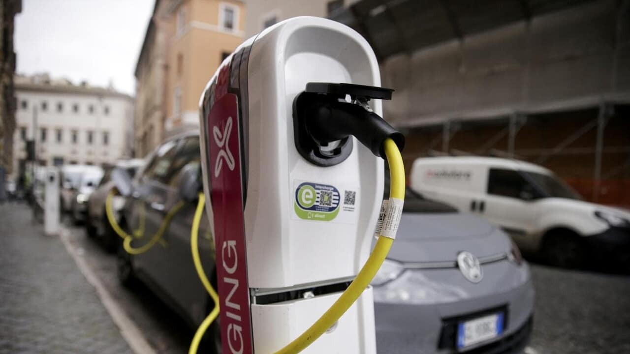 Parce que les voitures électriques coûtent bien plus cher en Europe qu’en Chine